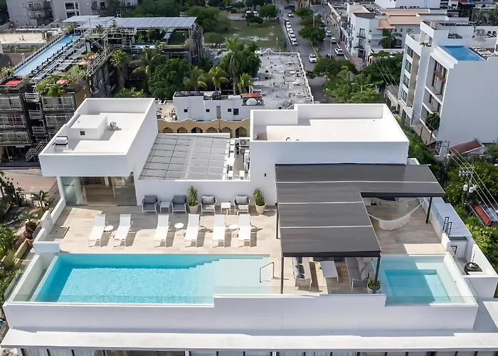 Cozy With Rooftop Pool In Downtown Playa Apartamento